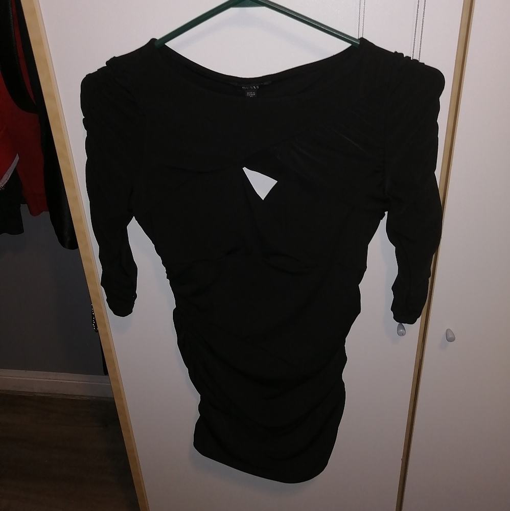 GUESS top - Picture 4 of 7
